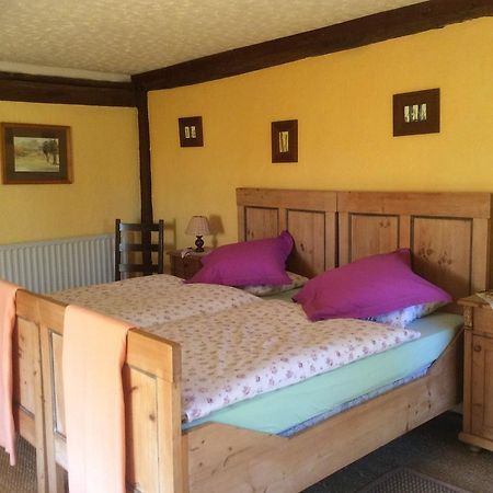 Bed and Breakfast La Boursaie Livarot-Pays-d'Auge Exterior foto