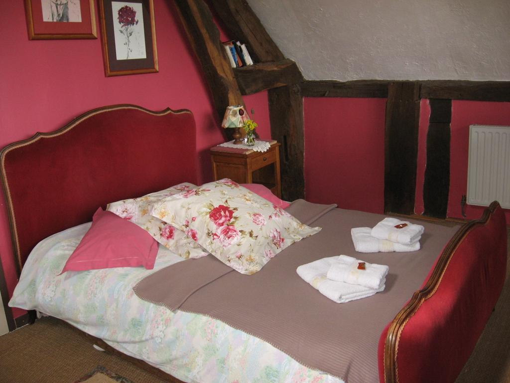 Bed and Breakfast La Boursaie Livarot-Pays-d'Auge Habitación foto