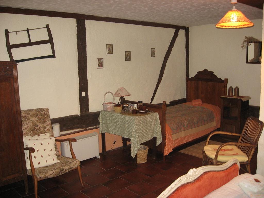 Bed and Breakfast La Boursaie Livarot-Pays-d'Auge Habitación foto