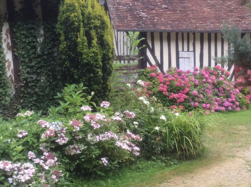Bed and Breakfast La Boursaie Livarot-Pays-d'Auge Exterior foto